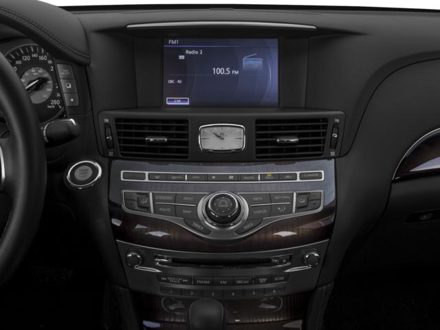 2016 INFINITI Q70 3.7X