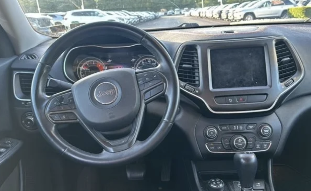 Jeep® cherokee interior