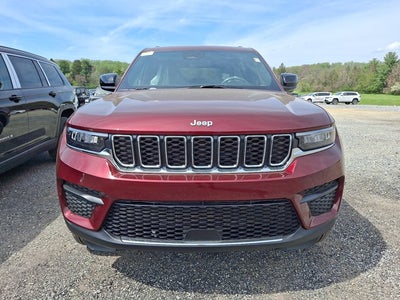 2026 Jeep Grand Cherokee Laredo