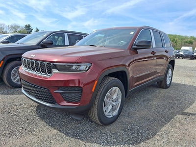 2026 Jeep Grand Cherokee Laredo