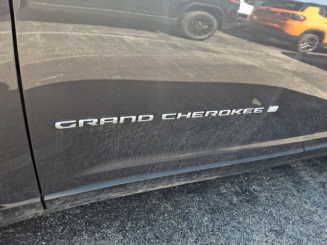 2026 Jeep Grand Cherokee Laredo