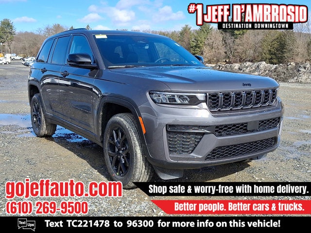 2026 Jeep Grand Cherokee Laredo Altitude