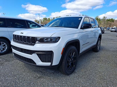 2026 Jeep Grand Cherokee Laredo Altitude