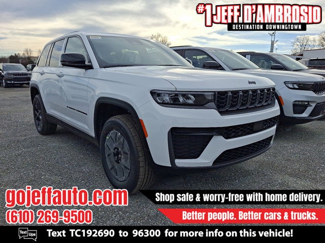 2026 Jeep Grand Cherokee Laredo Altitude