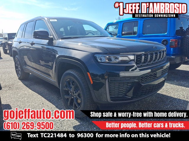 2026 Jeep Grand Cherokee Laredo Altitude