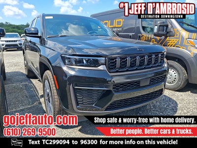 2026 Jeep Grand Cherokee Laredo Altitude