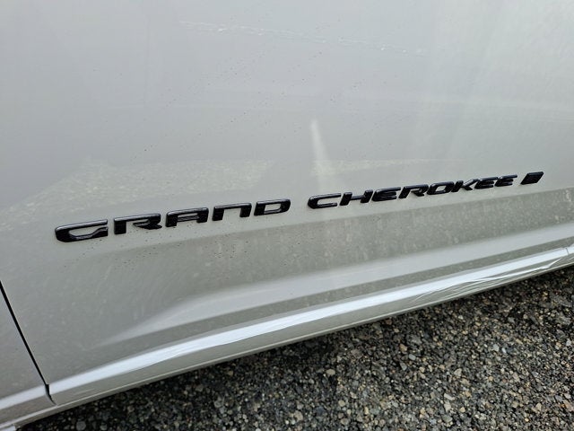 2027 Jeep Grand Cherokee Limited Reserve