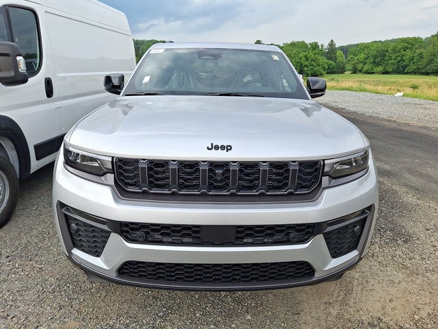 2026 Jeep Grand Cherokee 85th Anniversary Edition