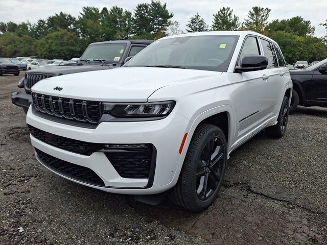 2027 Jeep Grand Cherokee Limited Reserve
