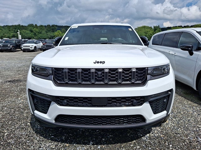 2026 Jeep Grand Cherokee 85th Anniversary Edition