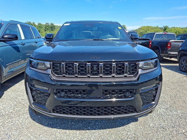 2027 Jeep Grand Cherokee Limited Reserve