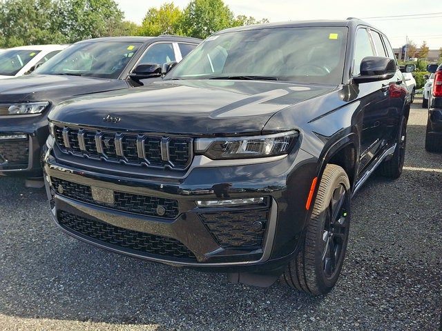 2027 Jeep Grand Cherokee Limited Reserve