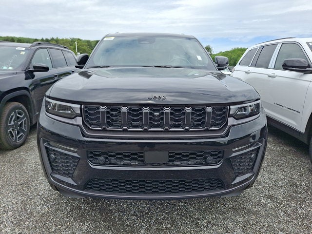 2026 Jeep Grand Cherokee 85th Anniversary Edition