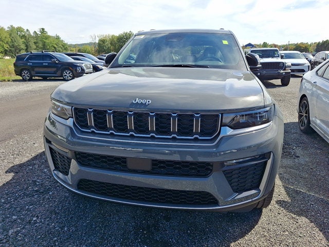 2027 Jeep Grand Cherokee Limited