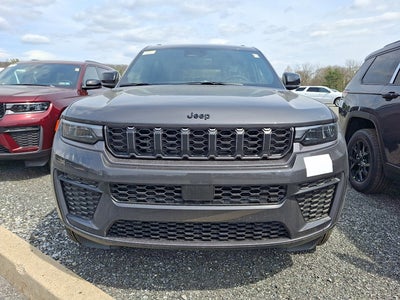 2026 Jeep Grand Cherokee L Laredo Altitude