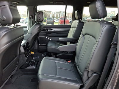 2026 Jeep Grand Wagoneer L 4x4