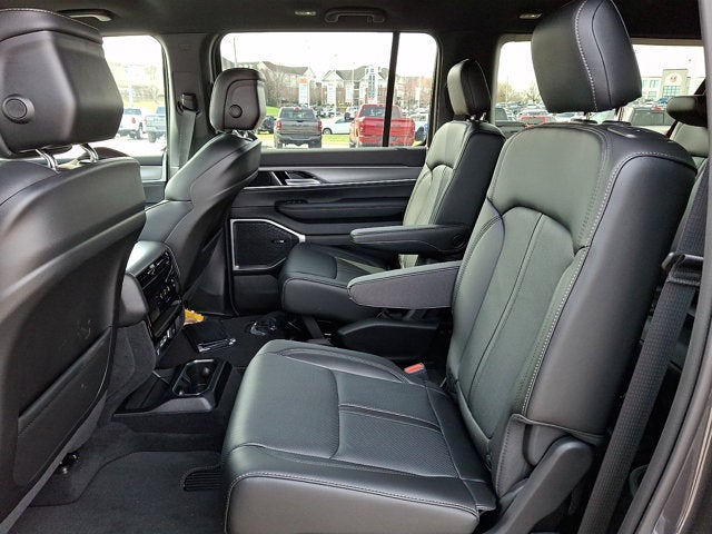 2026 Jeep Grand Wagoneer L 4x4