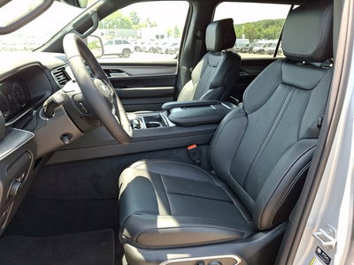 2026 Jeep Grand Wagoneer L 4x4