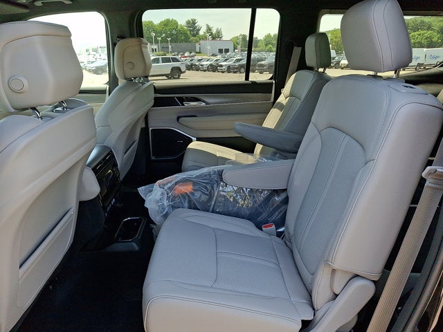 2026 Jeep Grand Wagoneer 4x4