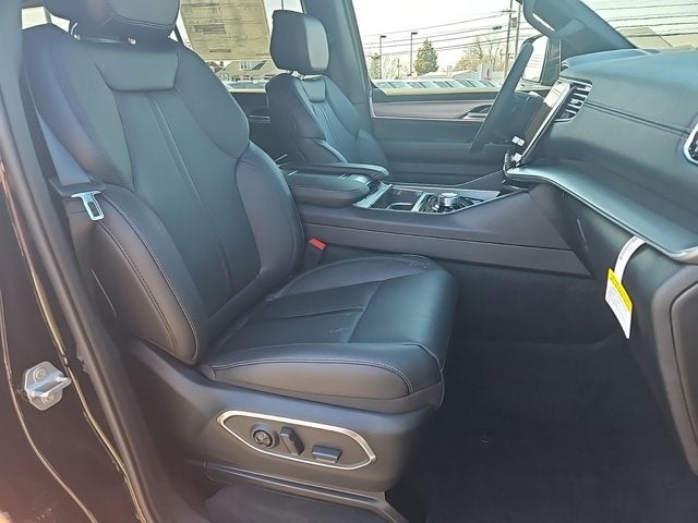 2026 Jeep Grand Wagoneer 4x4