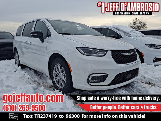 2026 Chrysler Pacifica Select