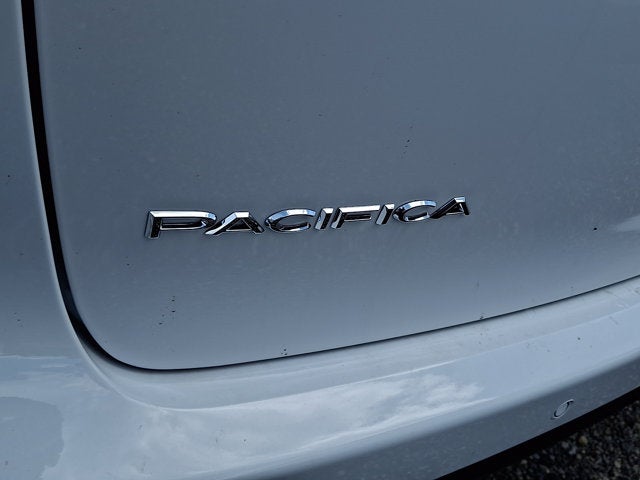 2027 Chrysler Pacifica LX