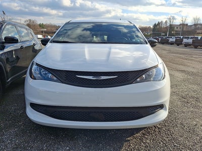 2026 Chrysler Voyager LX