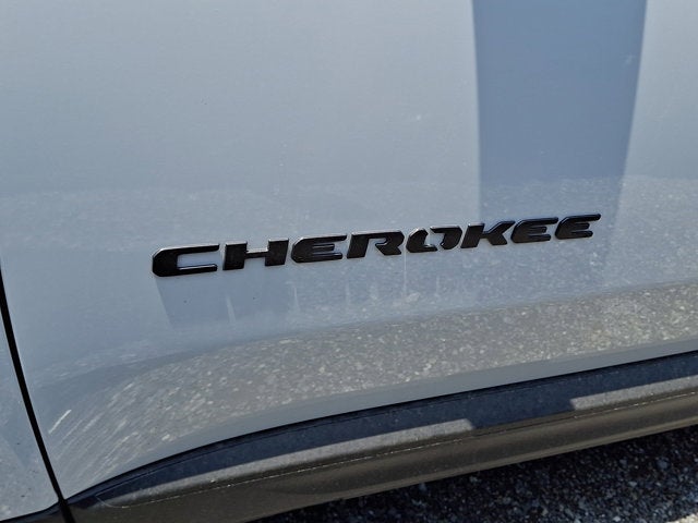 2026 Jeep Cherokee Laredo