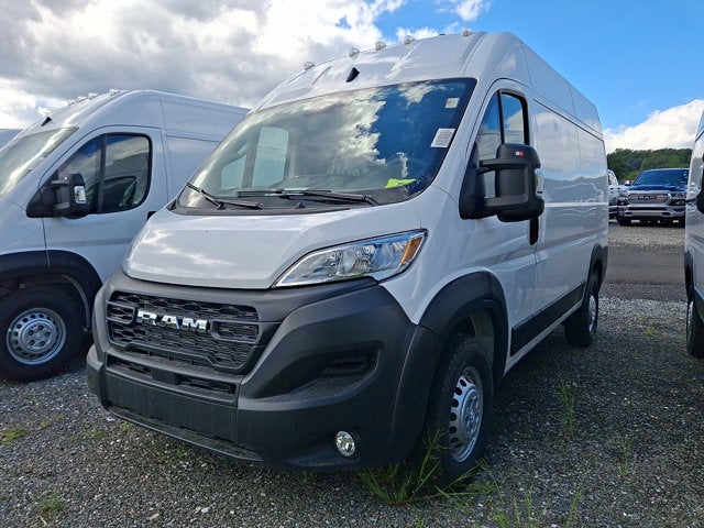 2026 RAM ProMaster Cargo Van Tradesman 2500 High Roof 136" WB w/Pass Seat