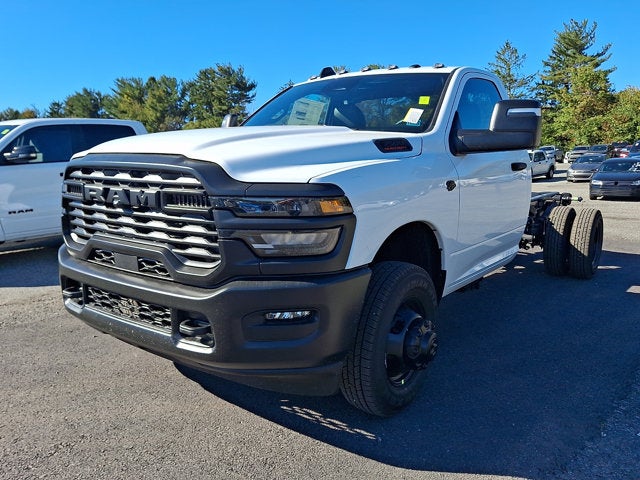 2027 RAM 3500 Chassis Cab Tradesman
