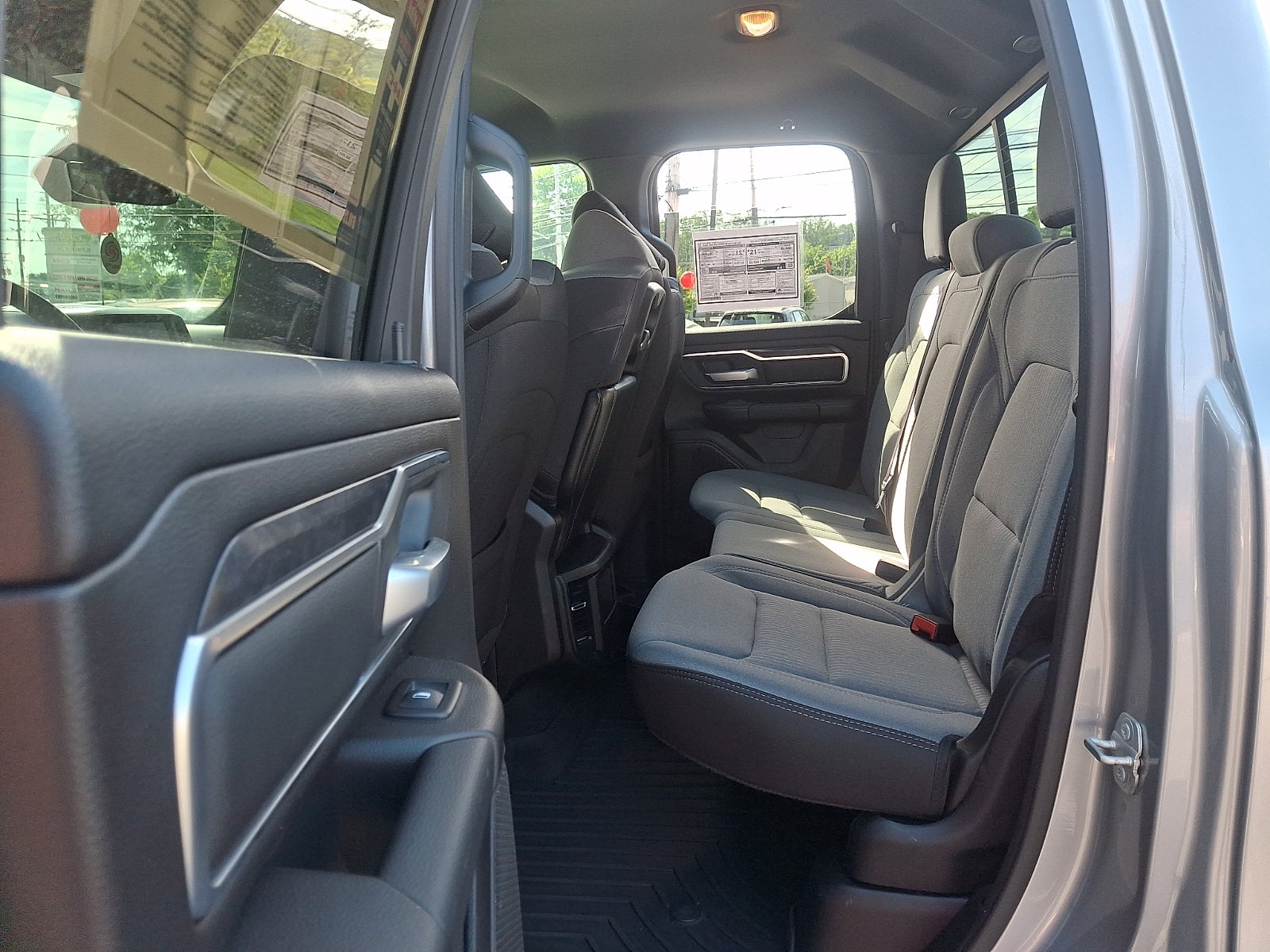 2024 RAM 1500 Big Horn Quad Cab 4x4 6'4" Box