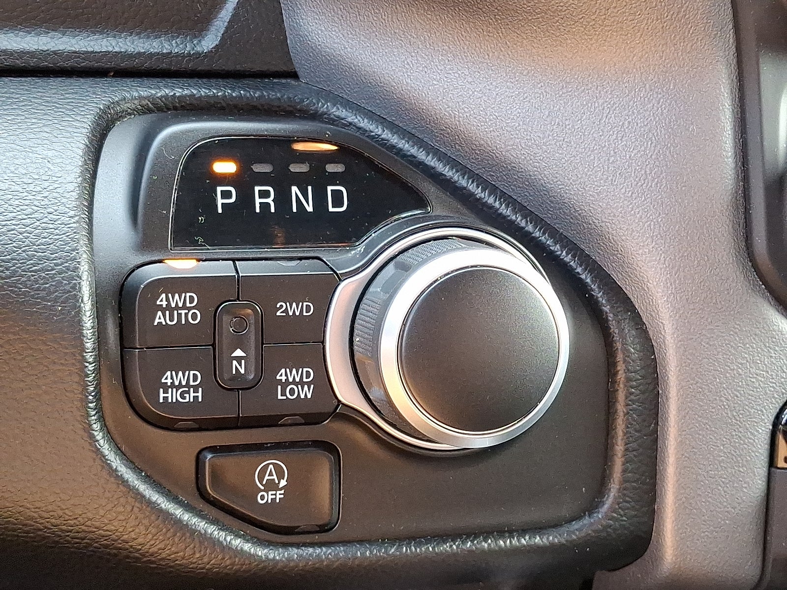 2022 RAM 1500 Big Horn Crew Cab 4x4 5'7" Box