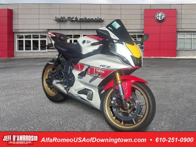2022 Yamaha YZF World GP 60TH Anniversary