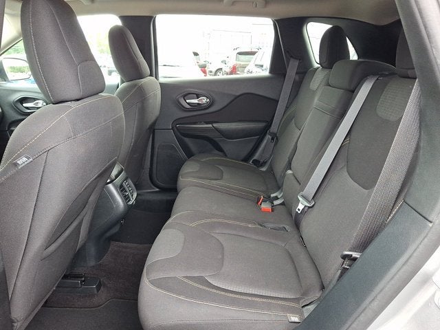 Photo 13