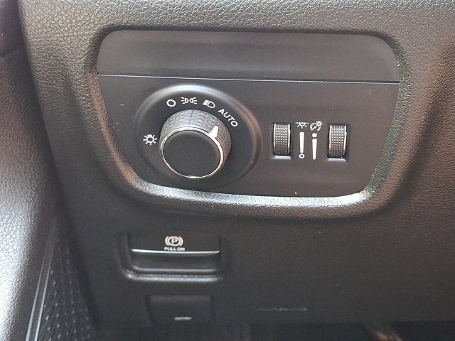 2023 Jeep Grand Cherokee Laredo X