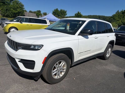 2022 Jeep Grand Cherokee Laredo