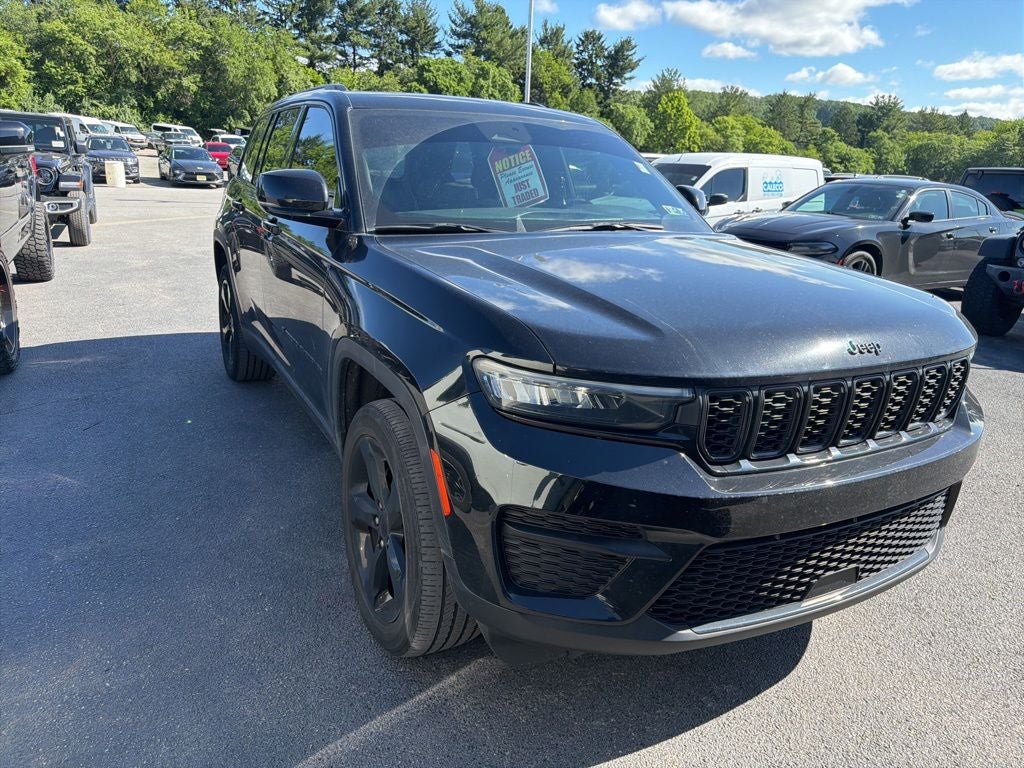 2023 Jeep Grand Cherokee Altitude X 4x4's photo