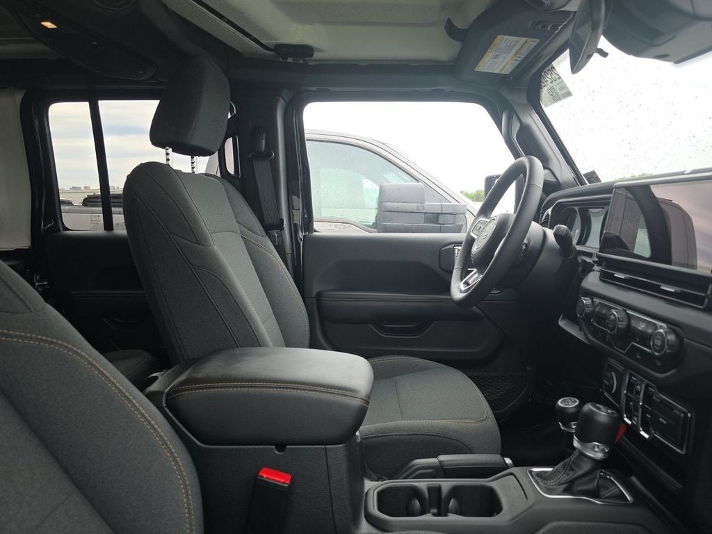 2025 Jeep Wrangler Sahara 4xe