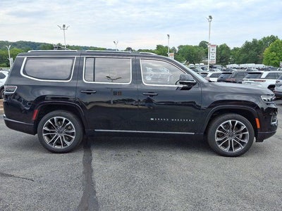 2022 Jeep Grand Wagoneer Series III