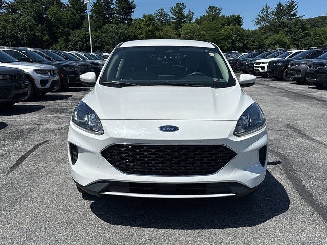 Used 2020 Ford Escape SE with VIN 1FMCU9G62LUC47416 for sale in Downingtown, PA