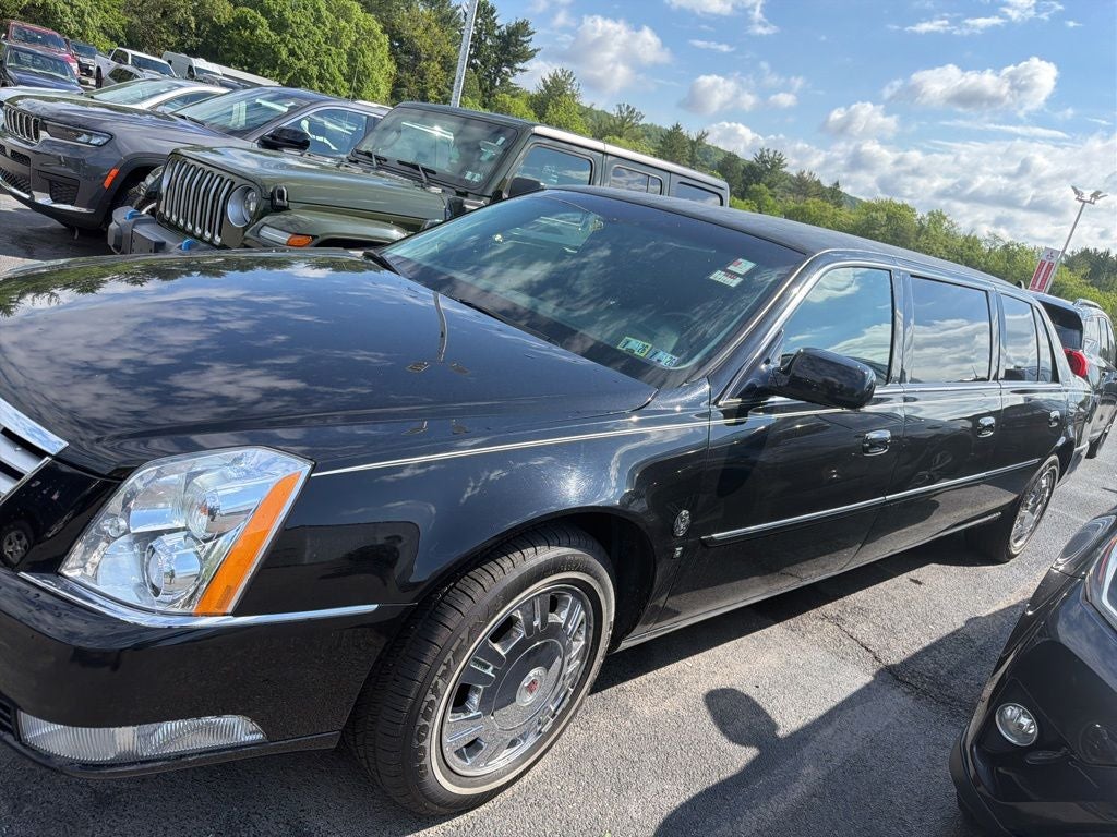 2009 Cadillac DTS Base