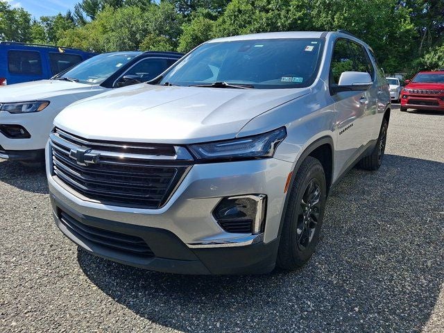 2022 Chevrolet Traverse LT Leather