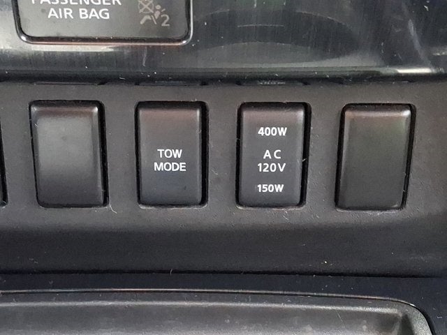 2015 Nissan Titan SV