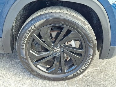 2022 Volkswagen Atlas 3.6L V6 SE w/Technology