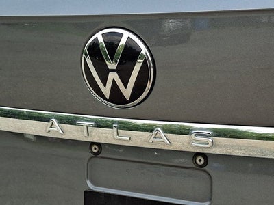 2022 Volkswagen Atlas 3.6L V6 SE w/Technology