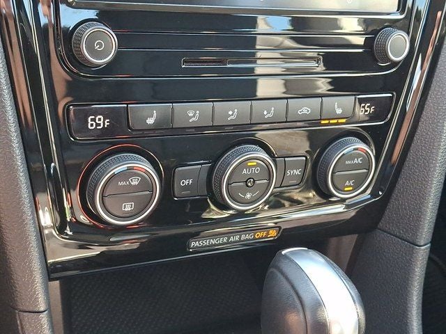 2022 Volkswagen Passat 2.0T SE