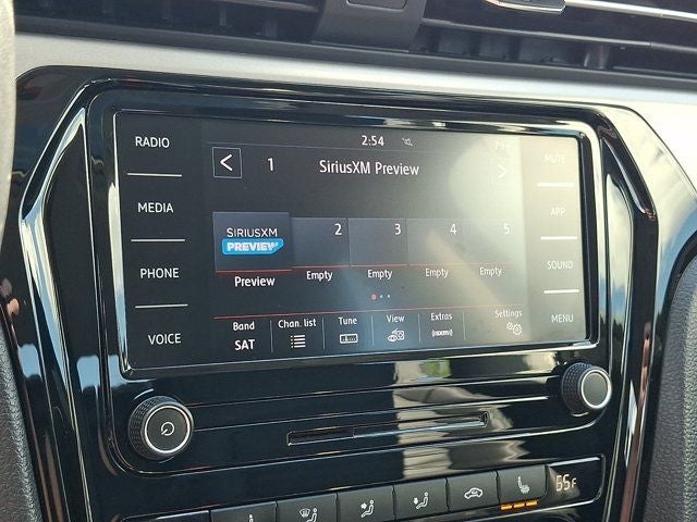2022 Volkswagen Passat 2.0T SE