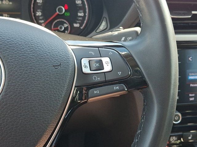 2022 Volkswagen Passat 2.0T SE