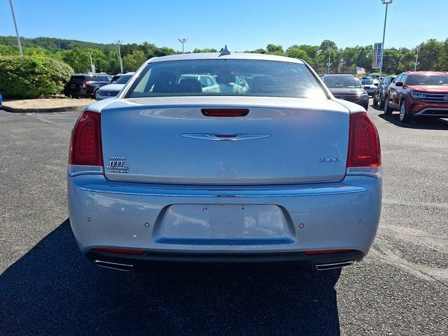 2019 Chrysler 300 Limited