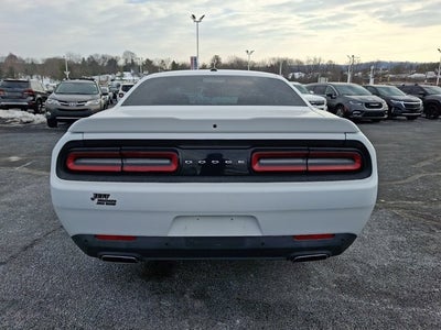 2015 Dodge Challenger SXT
